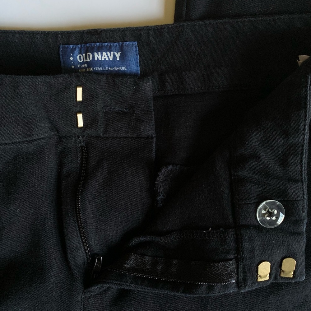 Old Navy Pixie Pant - image 6
